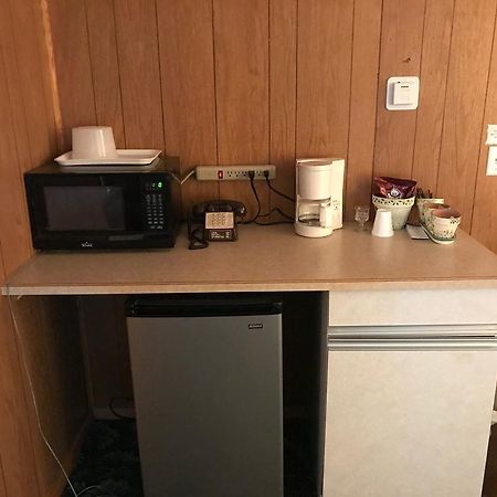 Mcgovern'S Motel And Suites Sun Prairie Extérieur photo