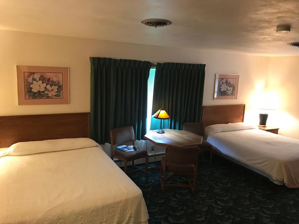 Mcgovern'S Motel And Suites Sun Prairie Extérieur photo